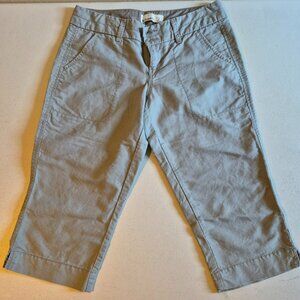 Old Navy Capris in Grey